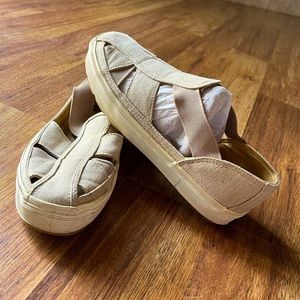 Keds | Tan Canvas Slip on shoes